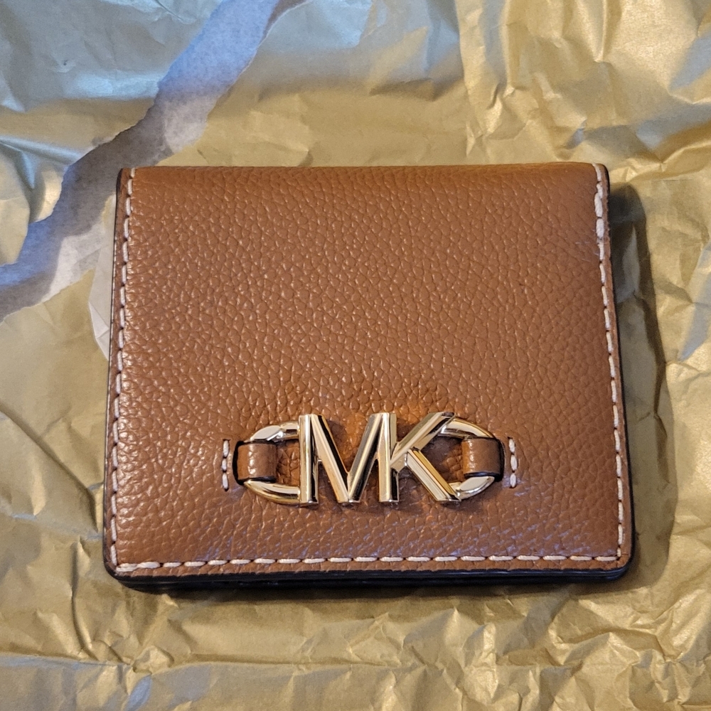 Michael Kors Leather Compact Wallet